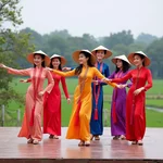 Traditional Vietnamese Non La dance performance